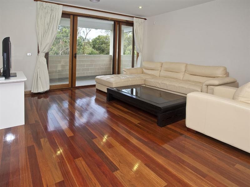 24 Greenways Road, Glen Waverley VIC 3150