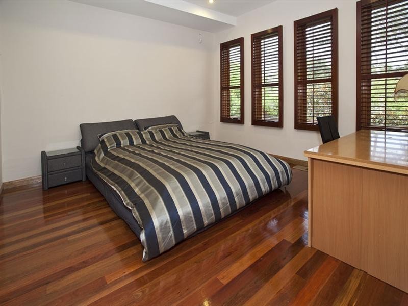 24 Greenways Road, Glen Waverley VIC 3150