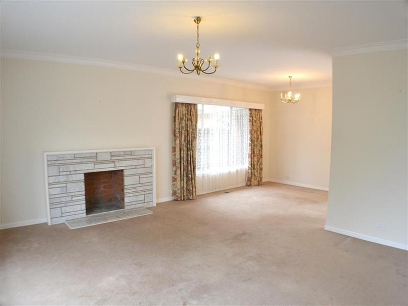 21 Tamarisk Avenue, Glen Waverley VIC 3150