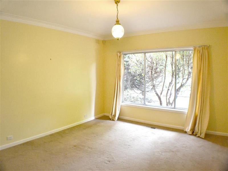 21 Tamarisk Avenue, Glen Waverley VIC 3150