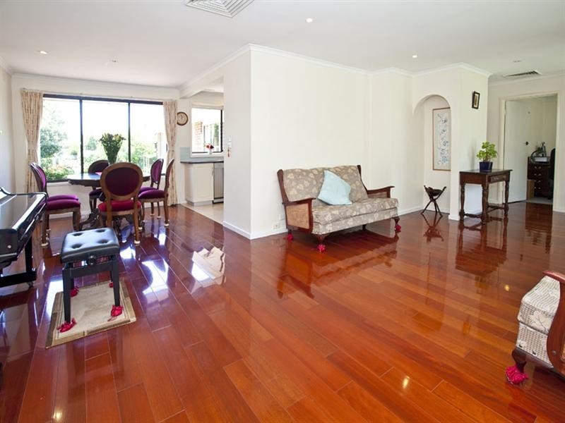 58 Guinevere Parade, Glen Waverley VIC 3150