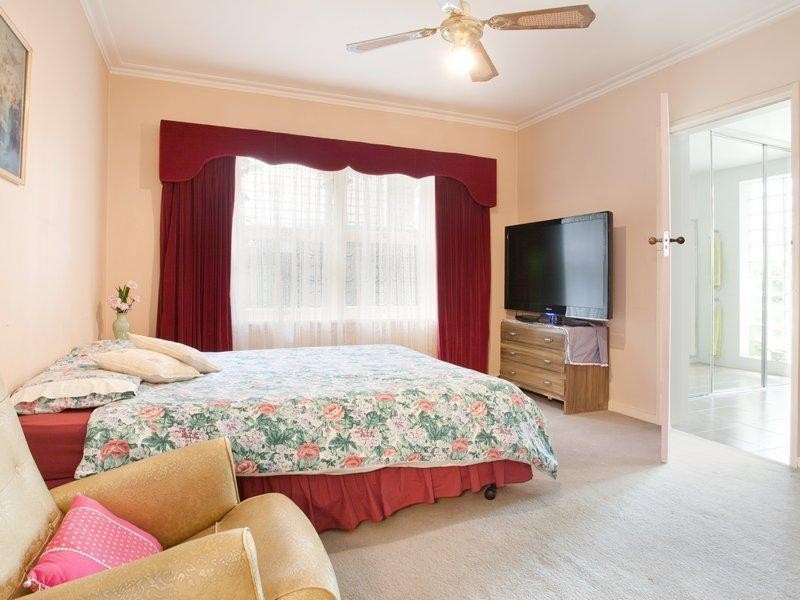 15 Landridge Street, Glen Waverley VIC 3150