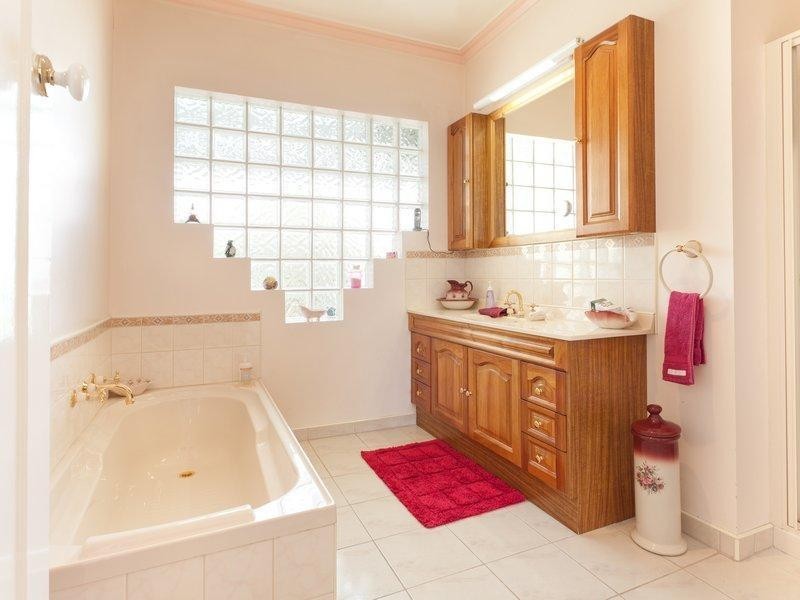 15 Landridge Street, Glen Waverley VIC 3150