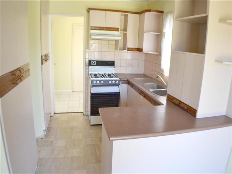 37 Johnson Drive, Glen Waverley VIC 3150