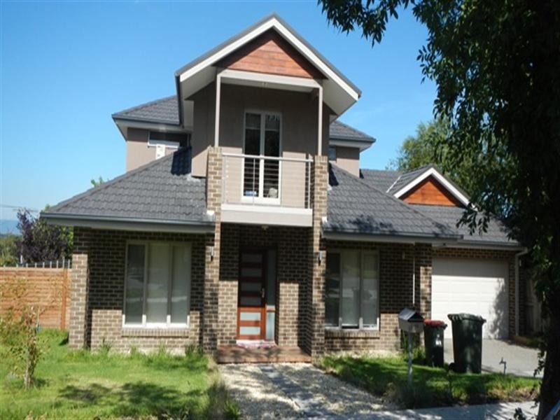 18 Hammence Street, Glen Waverley VIC 3150