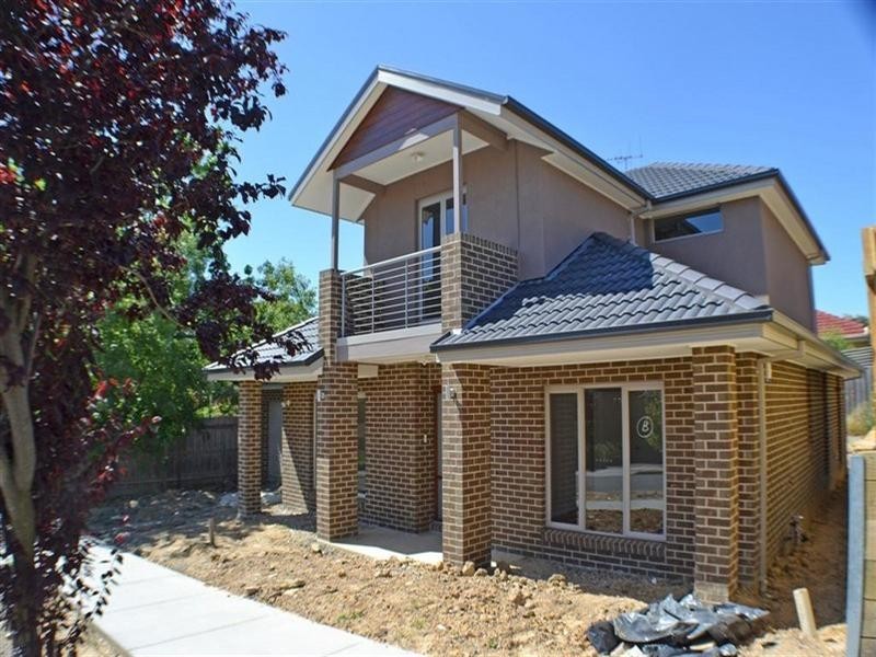 8 Harvie Street, Glen Waverley VIC 3150