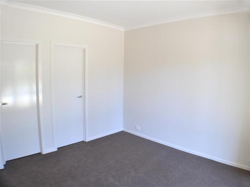 8 Harvie Street, Glen Waverley VIC 3150