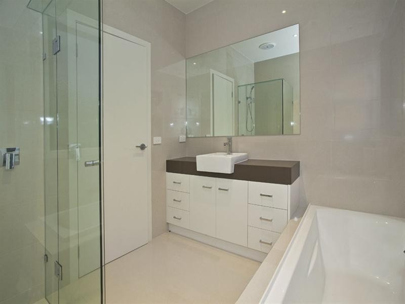 2/23 Willow Avenue, Glen Waverley VIC 3150