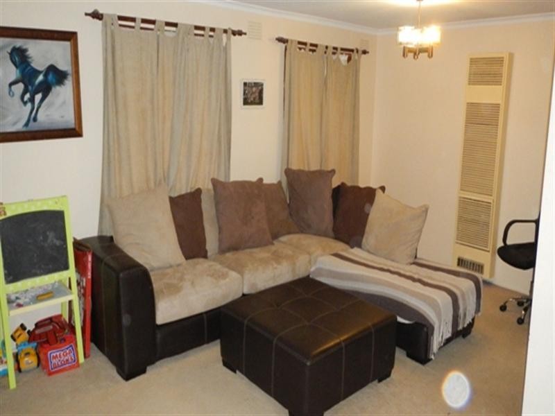 6 David Collins Drive, Endeavour Hills VIC 3802