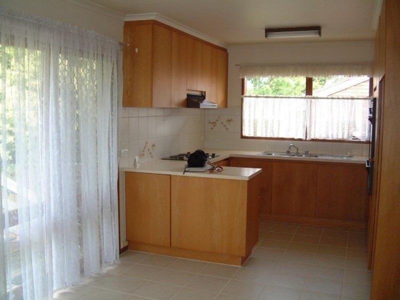 2/8 Florence Street, Glen Waverley VIC 3150