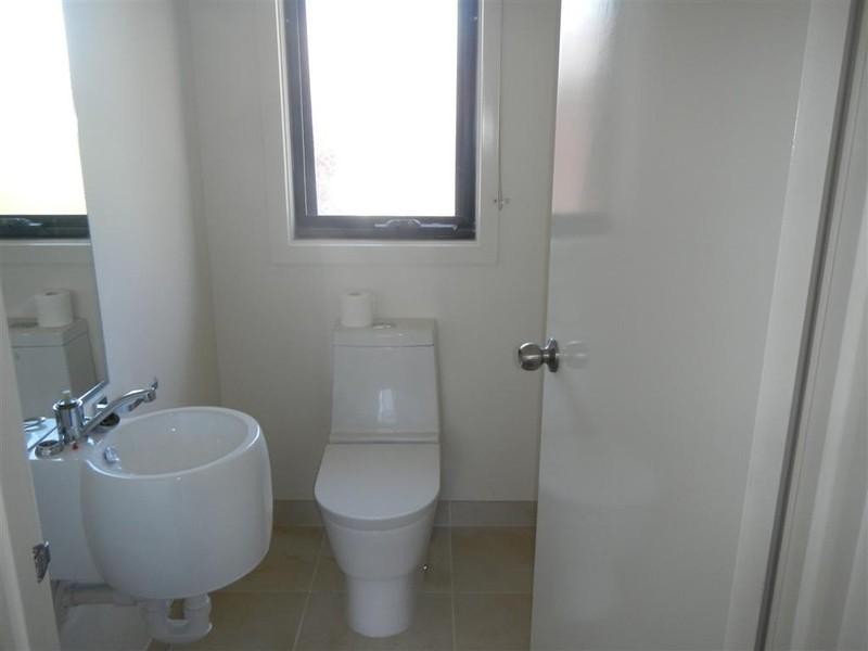 2/2 Hume Court, Ashwood VIC 3147