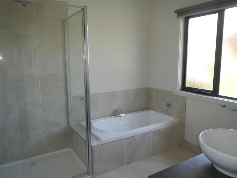 2/2 Hume Court, Ashwood VIC 3147