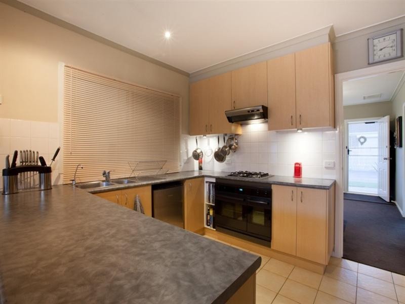 2/96 Botanical Grove, Doveton VIC 3177