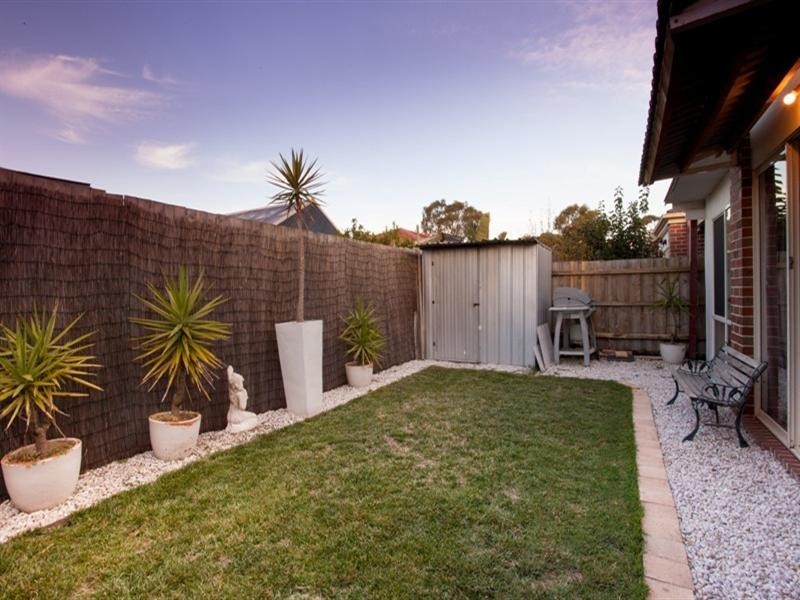 2/96 Botanical Grove, Doveton VIC 3177