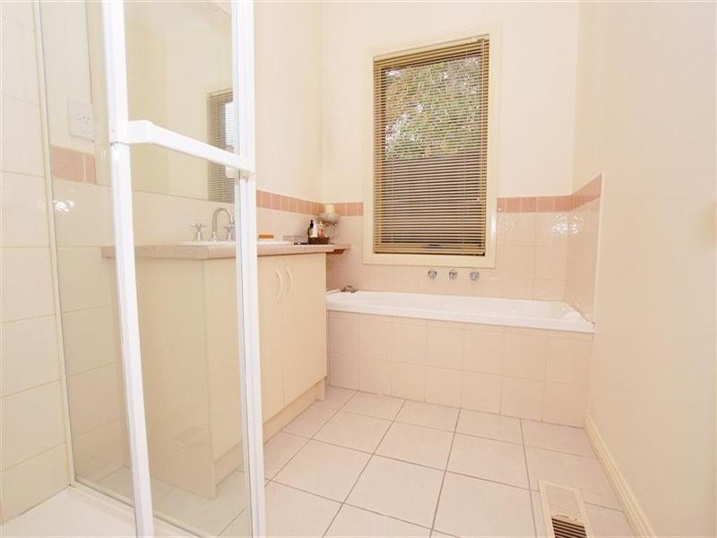 3/325 Gallaghers Road, Glen Waverley VIC 3150