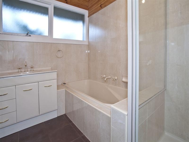 13 Samada Street, Notting Hill VIC 3168