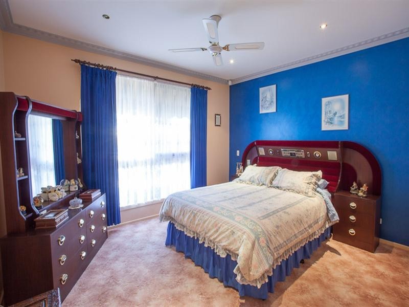 25 Stuart Avenue, Hampton Park VIC 3976