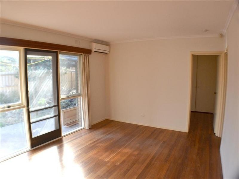 4 Mansfield Avenue, Mulgrave VIC 3170