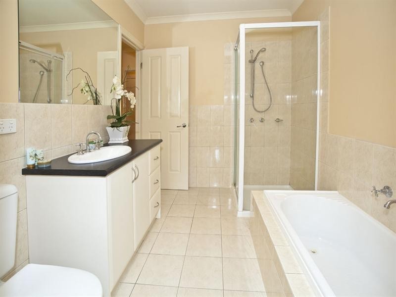 29 Ruby Street, Burwood East VIC 3151