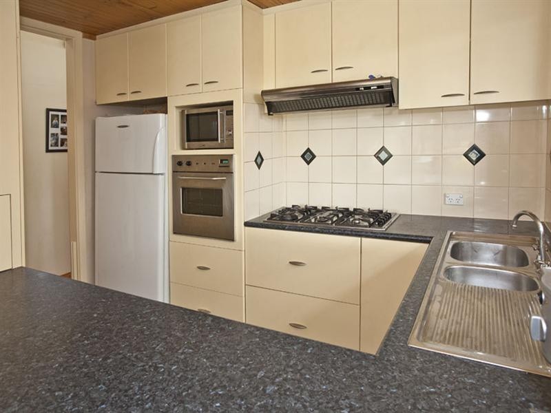 70 King Arthur Drive, Glen Waverley VIC 3150