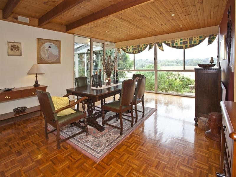 70 King Arthur Drive, Glen Waverley VIC 3150