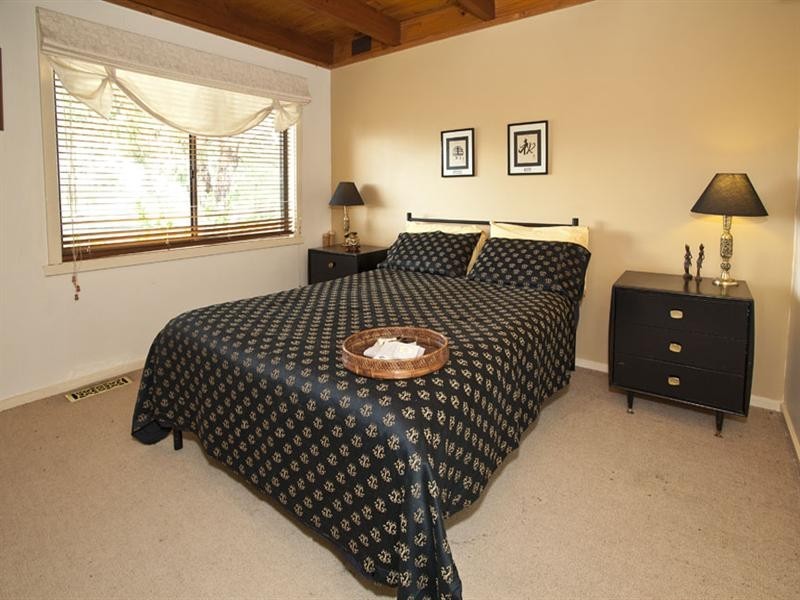 70 King Arthur Drive, Glen Waverley VIC 3150