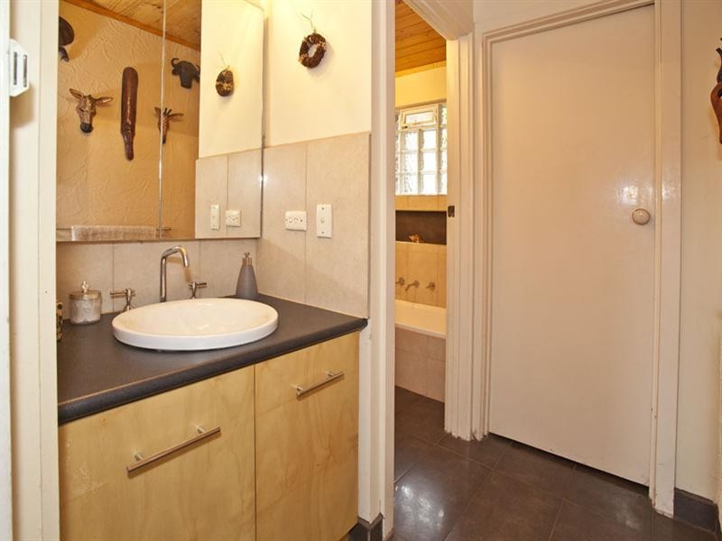 70 King Arthur Drive, Glen Waverley VIC 3150