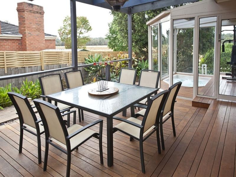 70 King Arthur Drive, Glen Waverley VIC 3150