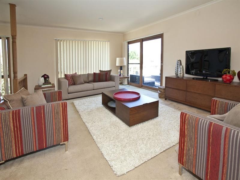 6 Torwood Drive, Vermont South VIC 3133