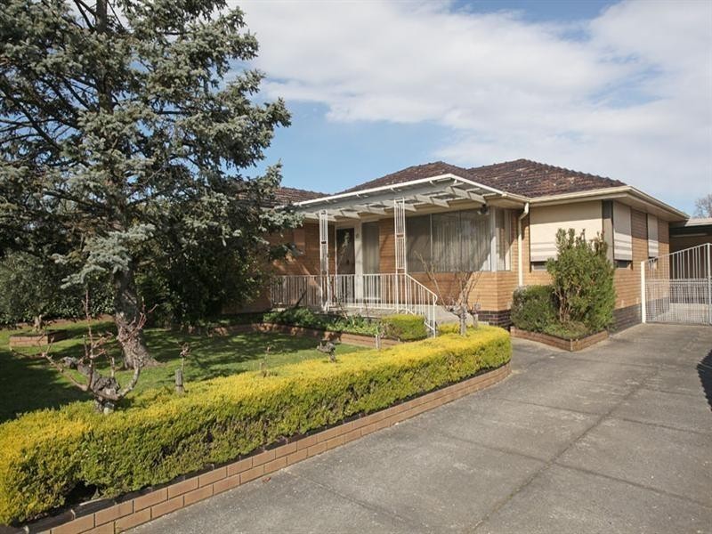 10 Murdoch Avenue, Mulgrave VIC 3170
