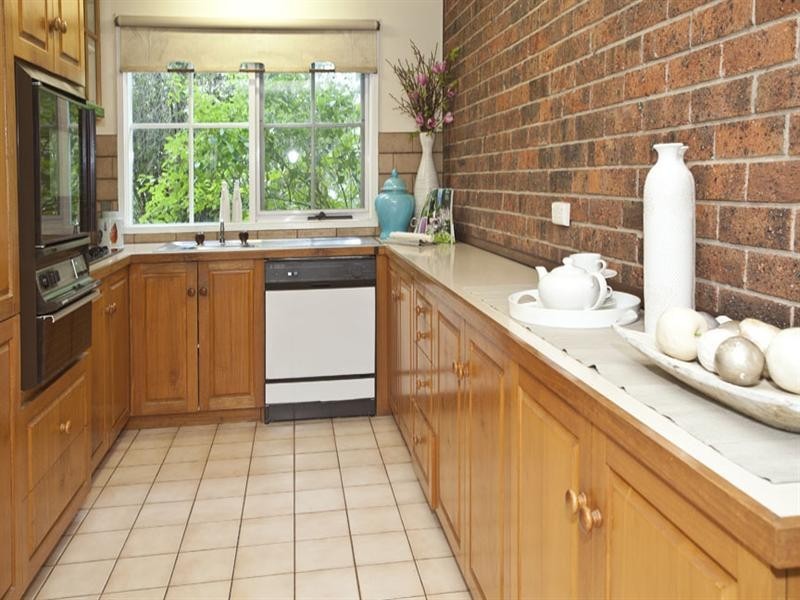 18 Lilian Street, Glen Waverley VIC 3150