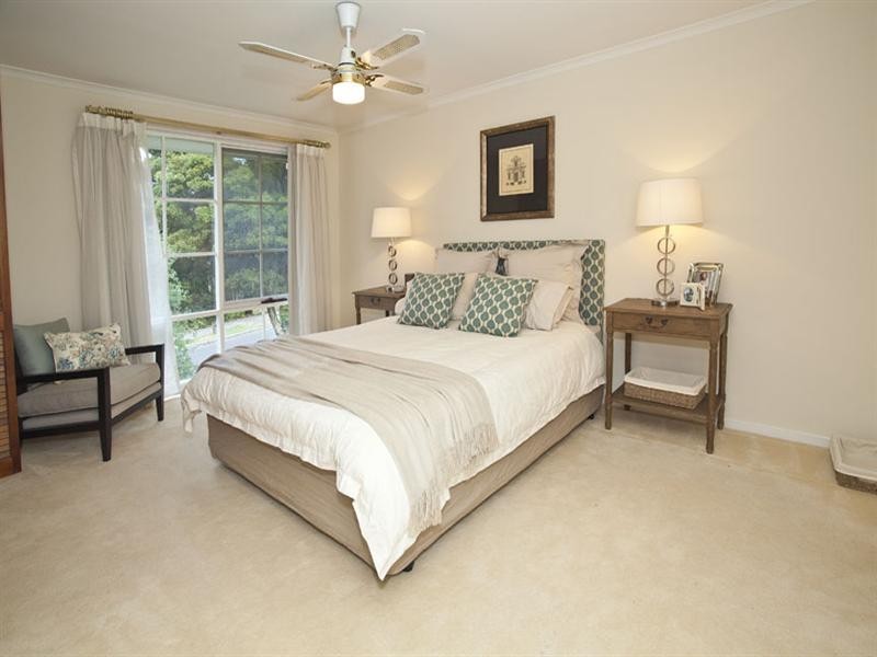 18 Lilian Street, Glen Waverley VIC 3150