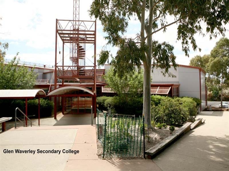 18 Lilian Street, Glen Waverley VIC 3150