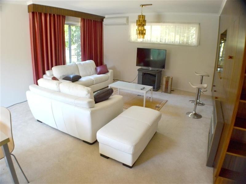 16 Norfolk Street, Glen Waverley VIC 3150