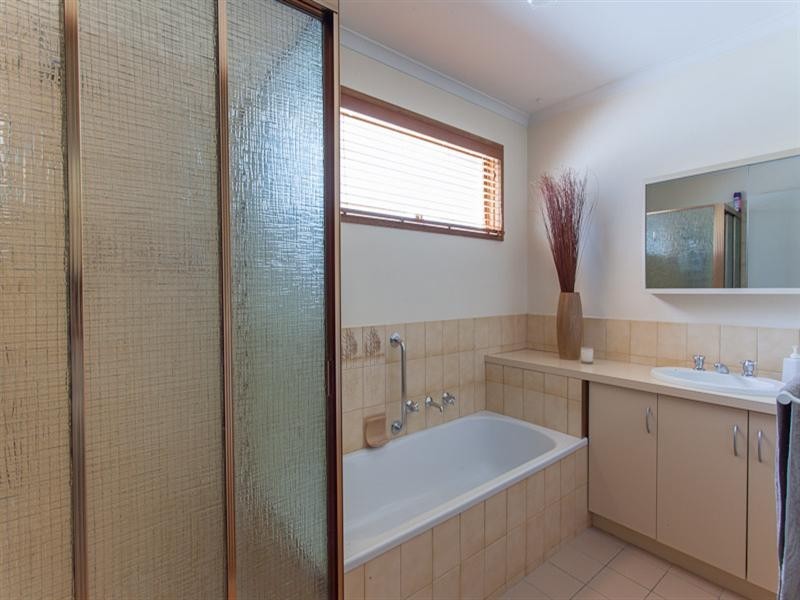 2/3 Tremaine Court, Mulgrave VIC 3170