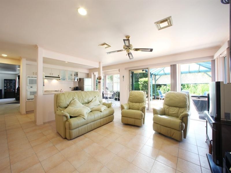 4 Morton Place, Rowville VIC 3178