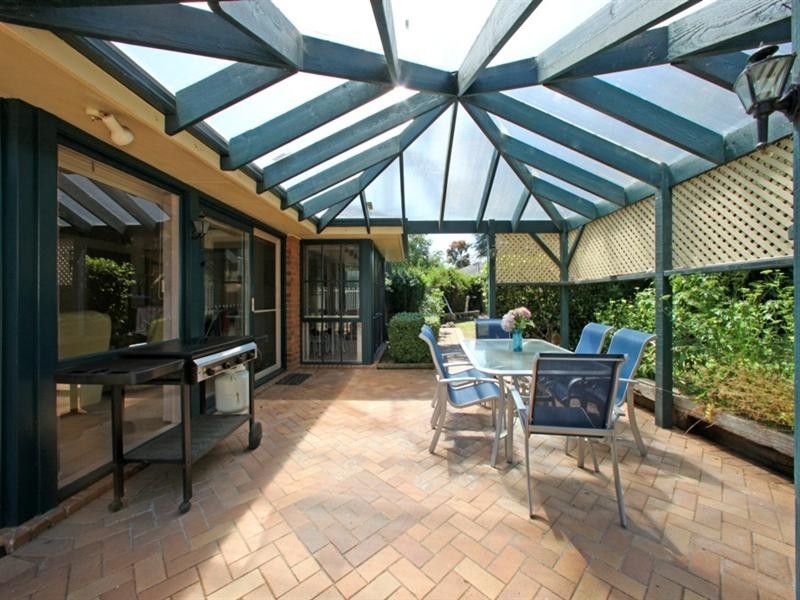 4 Morton Place, Rowville VIC 3178