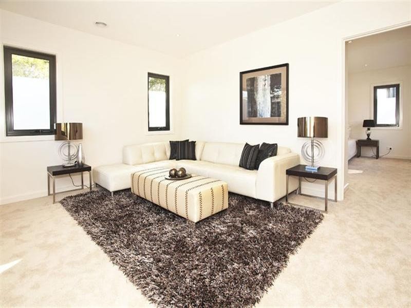 1/1 Aurisch Avenue, Glen Waverley VIC 3150