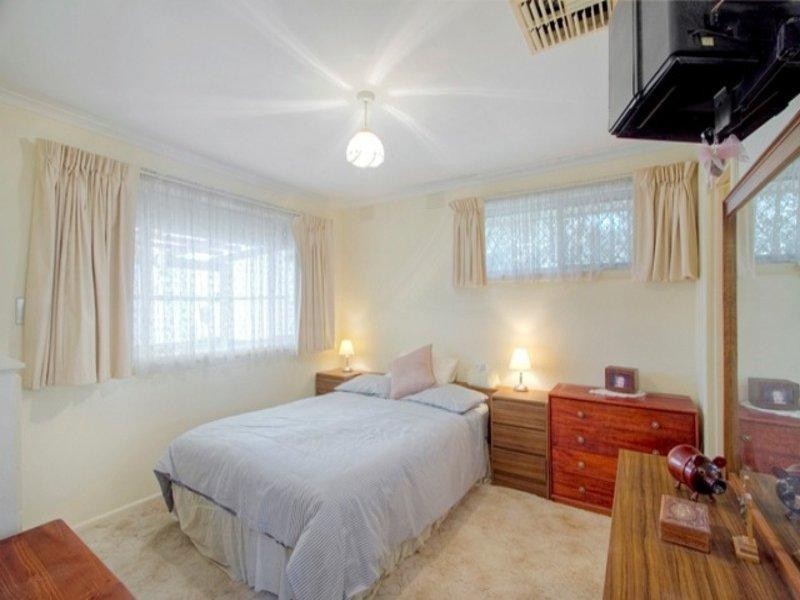 32 Hansworth Street, Mulgrave VIC 3170