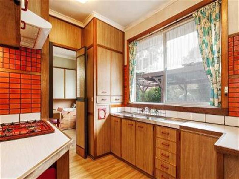 1 Arianne Road, Glen Waverley VIC 3150