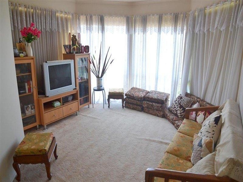 11 Lockens Avenue, Glen Waverley VIC 3150