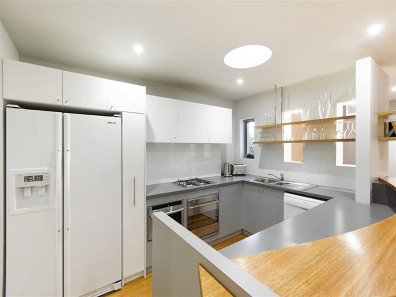 1 Robert Street, Chadstone VIC 3148