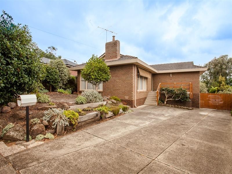 51 Outlook Drive, Dandenong North VIC 3175