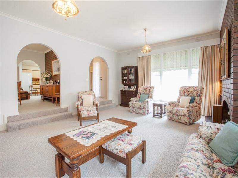 51 Outlook Drive, Dandenong North VIC 3175