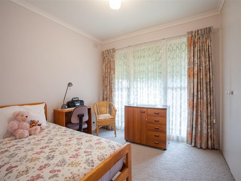 51 Outlook Drive, Dandenong North VIC 3175