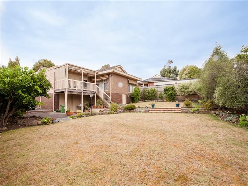 51 Outlook Drive, Dandenong North VIC 3175