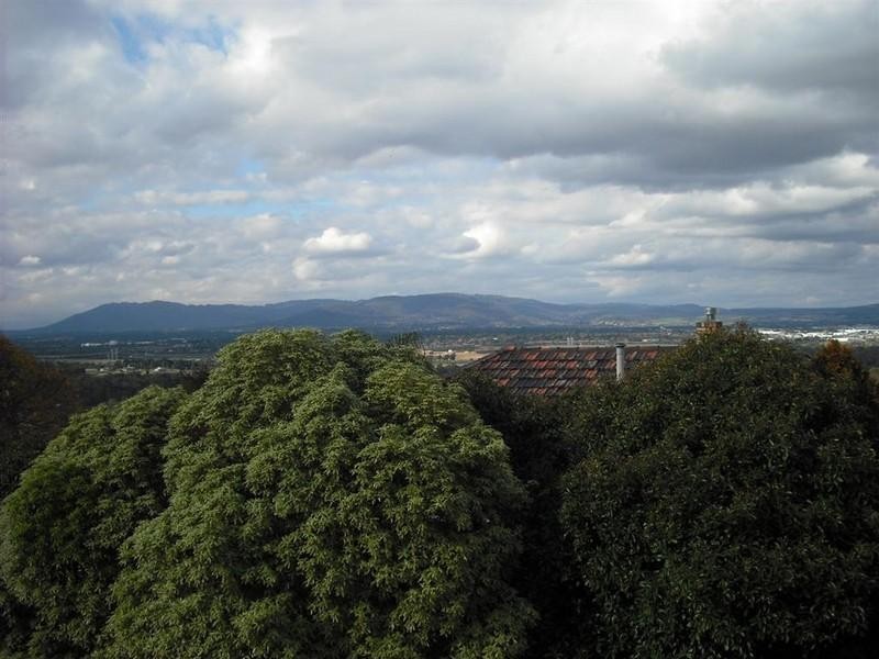 4 View Mount Road, Glen Waverley VIC 3150