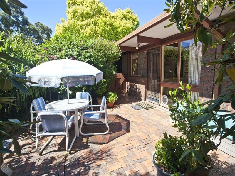 9 Crestmont Drive, Glen Waverley VIC 3150