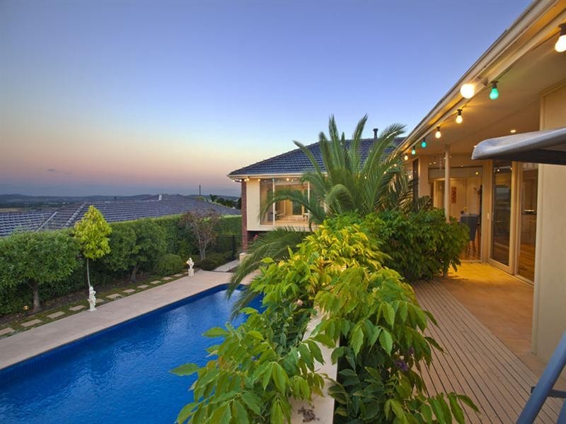 15 Gwingana Crescent, Glen Waverley VIC 3150