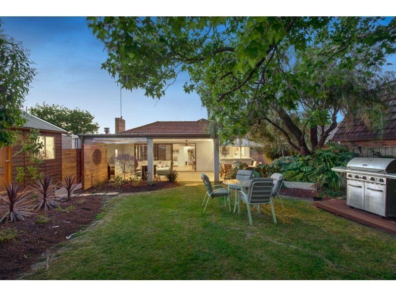 32 Mountain Ash Avenue, Ashwood VIC 3147